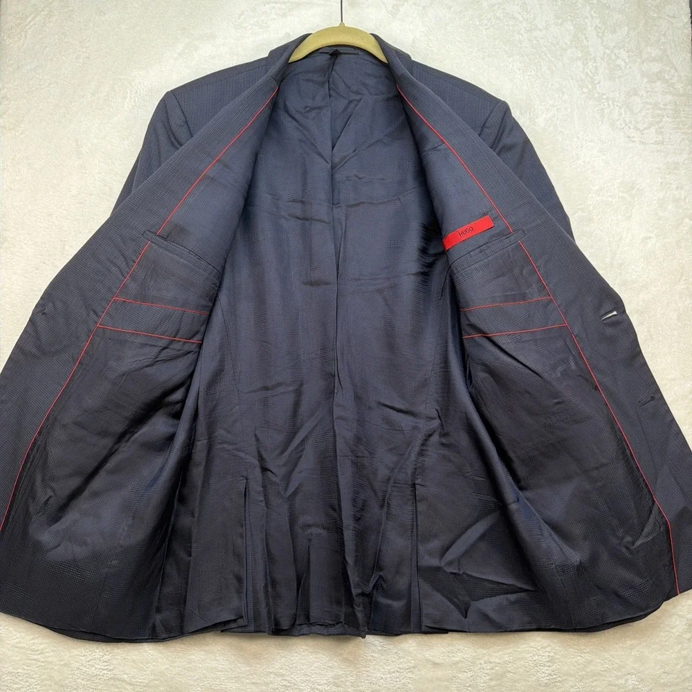 Hugo Boss Wool Blend Blazer Men's 44R‎ Navy Sport Coat Two Button Tailored